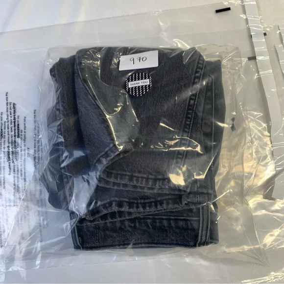 NEW Abercrombie & Fitch 90s Straight Ultra High Rise Jeans Black W 29 L 29 Short - Picture 13 of 15